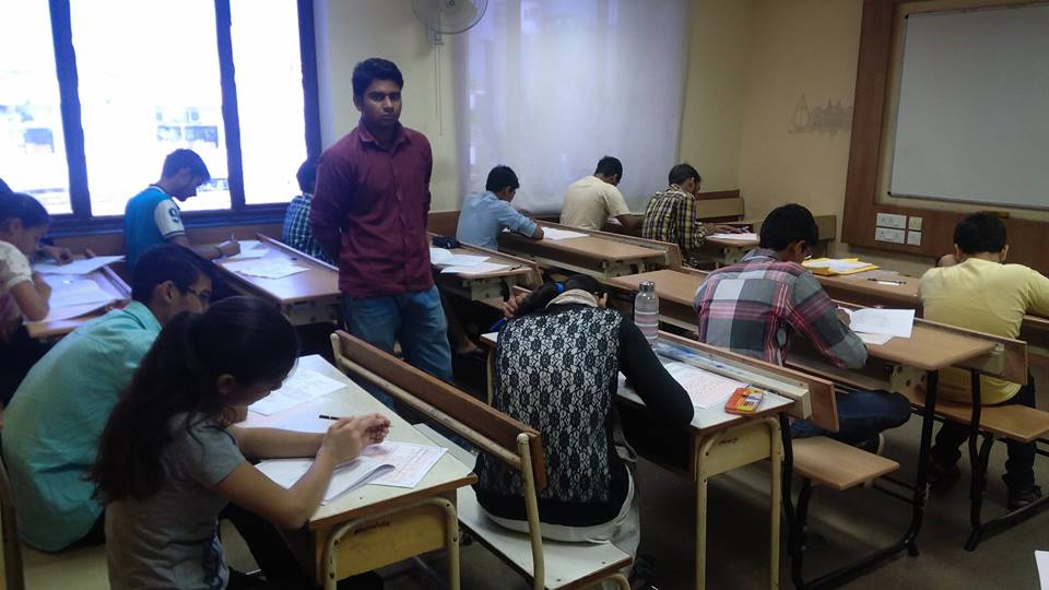 FIITJEE, Pune Fee Structure, Reviews, Admissions at Swargate Centre